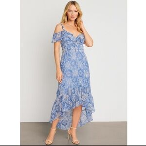 BCBGMAXAZRIA Blue Floral Lace Dress Size Small Ruffle Sleeves Spaghetti Straps